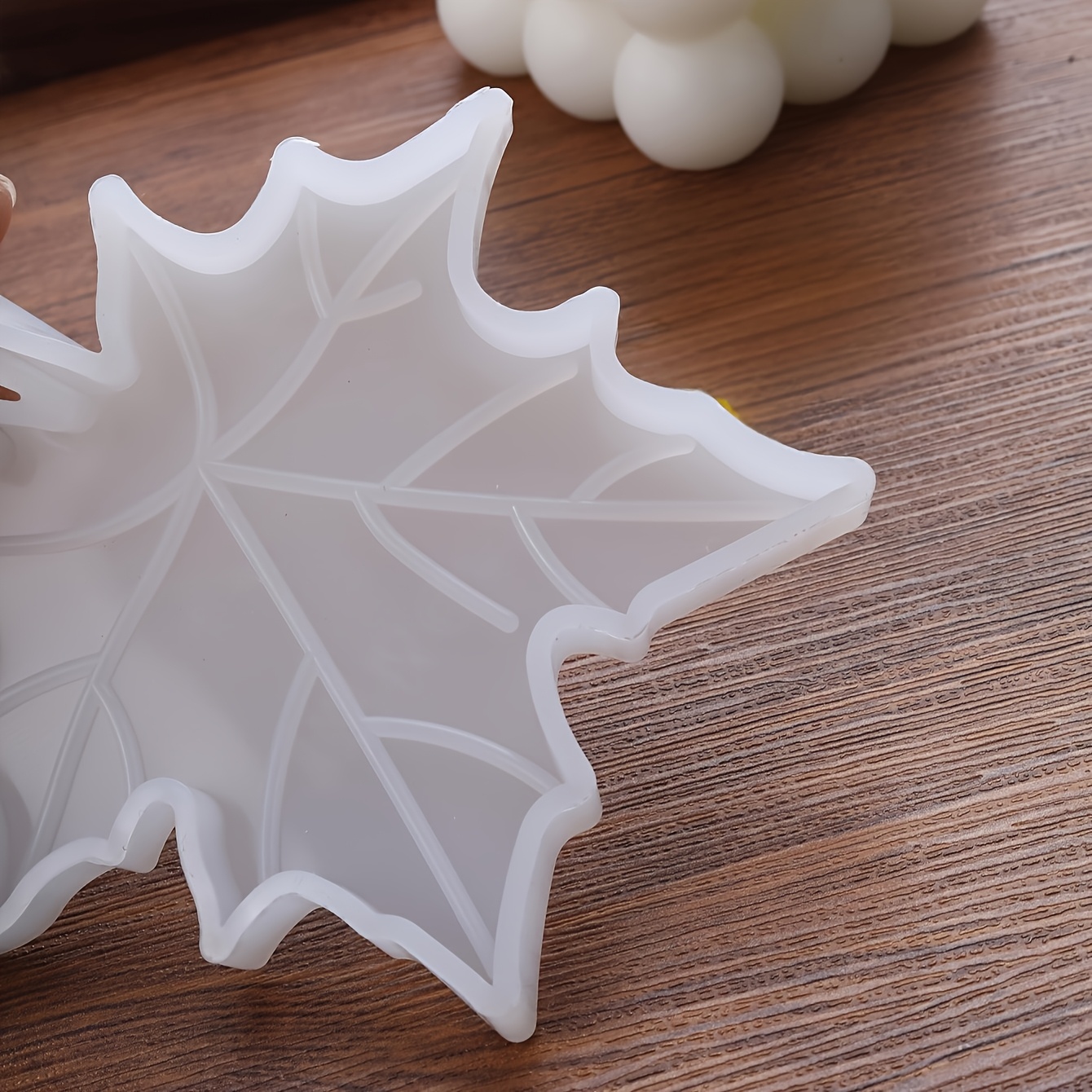 1PC Maple Leaf shaped Silicone - огляд і ціна Candle Making Accessories